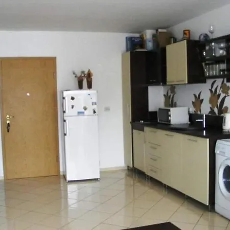 Apartament Cu Piscina Apartmán Mamaia