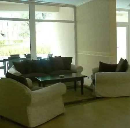 Apartament Cu Piscina * Mamaia