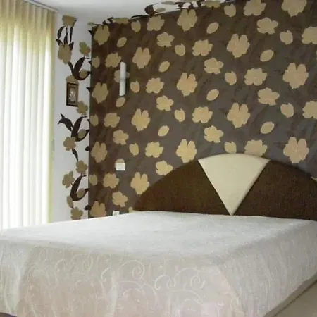 Apartament Cu Piscina Apartmán Mamaia