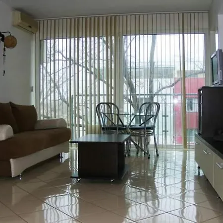 Apartmán Apartament Cu Piscina *